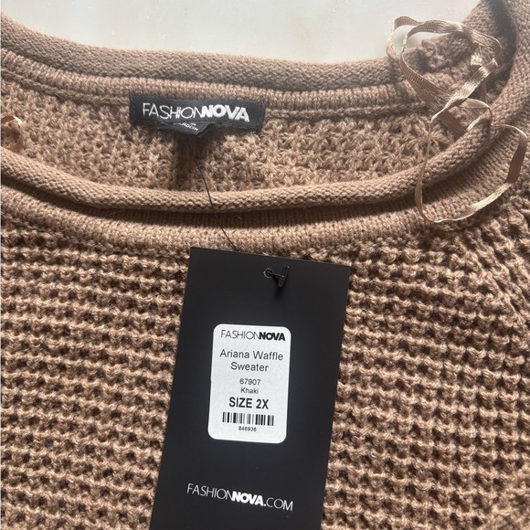 Fashion Nova Brown Chunky Knit Crewneck Sweater - Picture 2 of 2